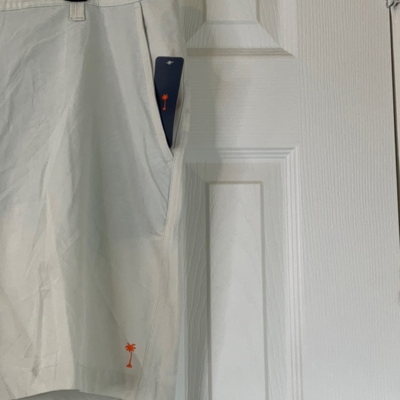 Margaritaville Golf Shorts Lightweight Performance Casual Shorts Various Sizes - Picture 3 of 6